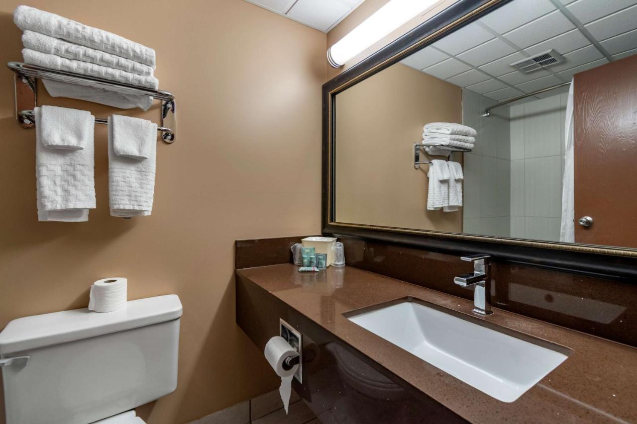 Best Western Marquis Inn & Suites Prince Albert Exterior photo